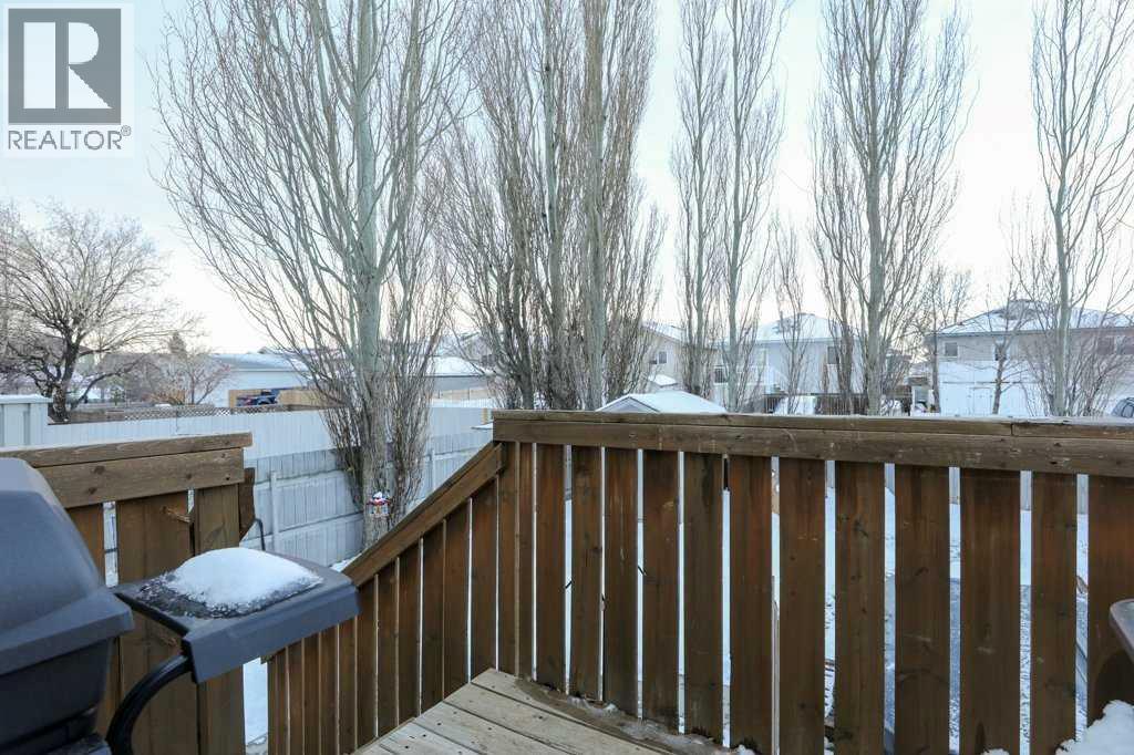 279 Peigan Court  W, Lethbridge, Alberta  T1K 7K6 - Photo 5 - A2274305
