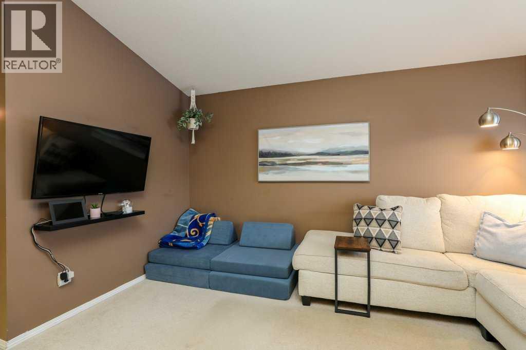 279 Peigan Court  W, Lethbridge, Alberta  T1K 7K6 - Photo 9 - A2274305