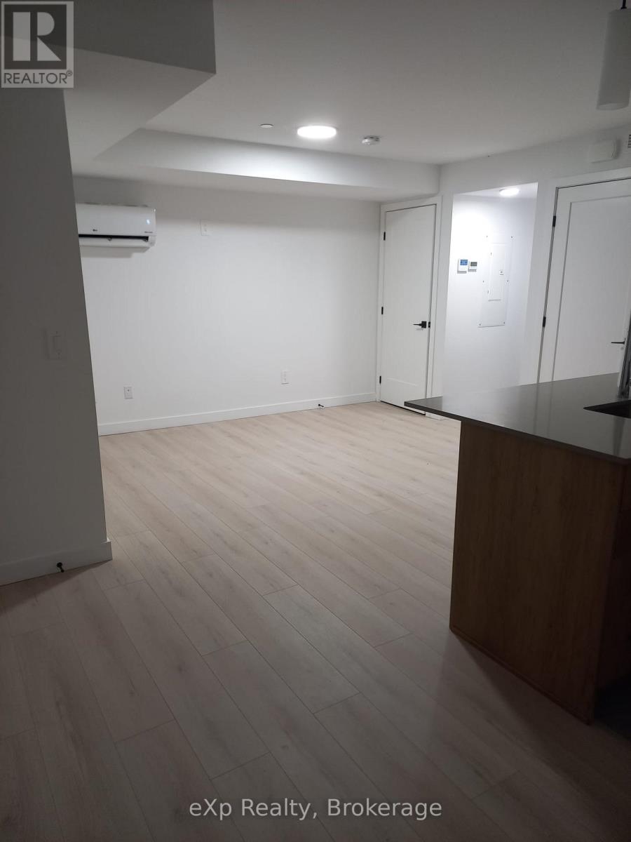 63 - 41 Mill Street, Kitchener, Ontario N2G 0G6 - Photo 6 - X12605980