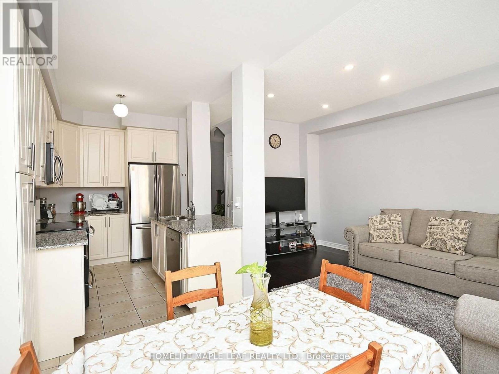 76 Rockman Crescent, Brampton, Ontario L7A 3Z9 - Photo 19 - W12607822