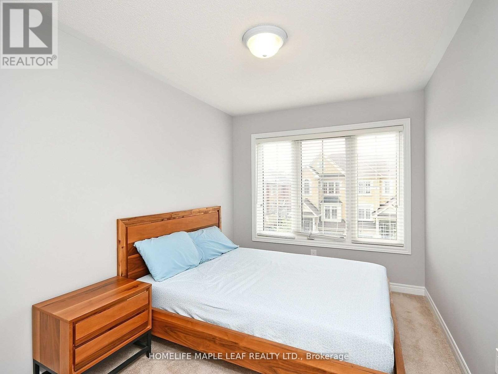 76 Rockman Crescent, Brampton, Ontario L7A 3Z9 - Photo 9 - W12607822