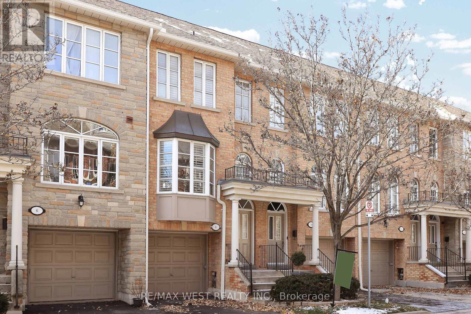 8 James Stock Path, Toronto, Ontario M8Z 6C6 - Photo 22 - W12607828