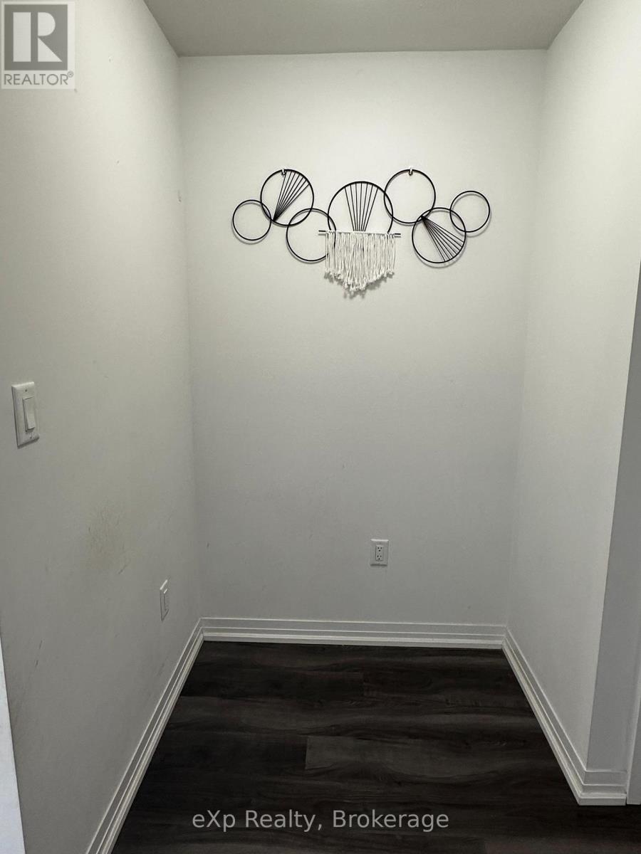 63 - 575 Woodward Avenue, Hamilton, Ontario L8H 6P2 - Photo 4 - X12607848