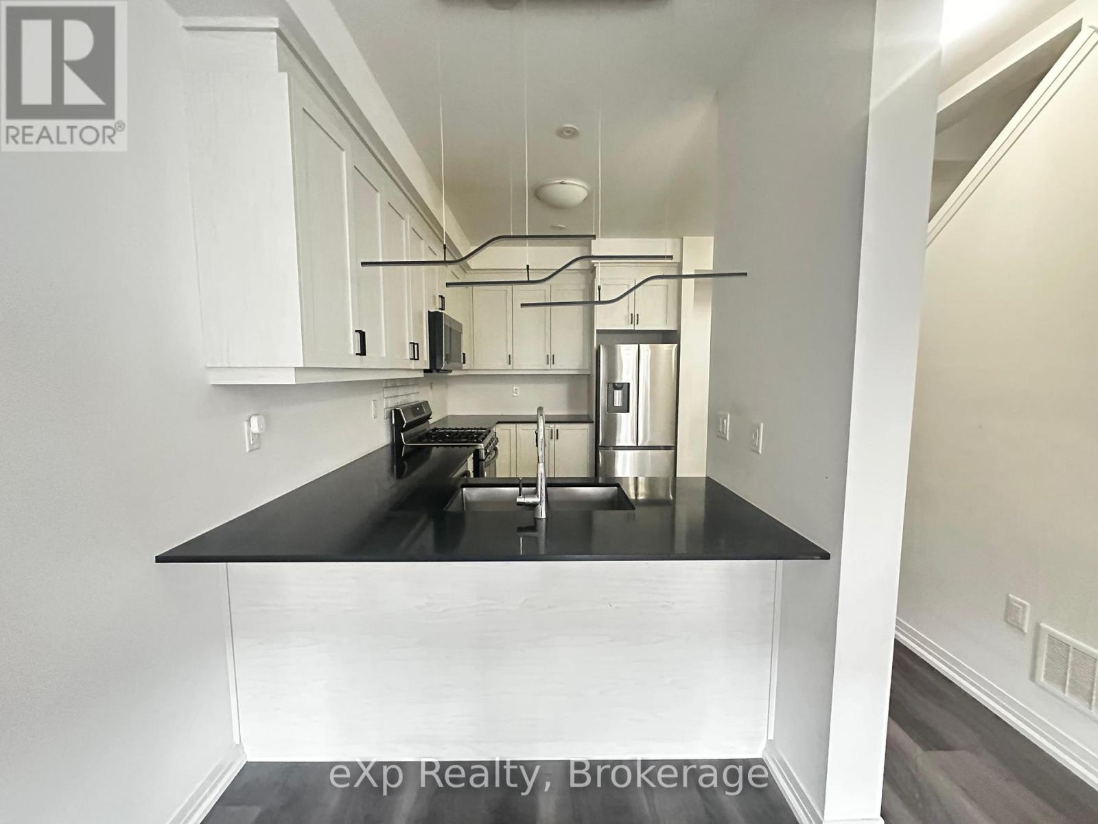 63 - 575 Woodward Avenue, Hamilton, Ontario L8H 6P2 - Photo 9 - X12607848