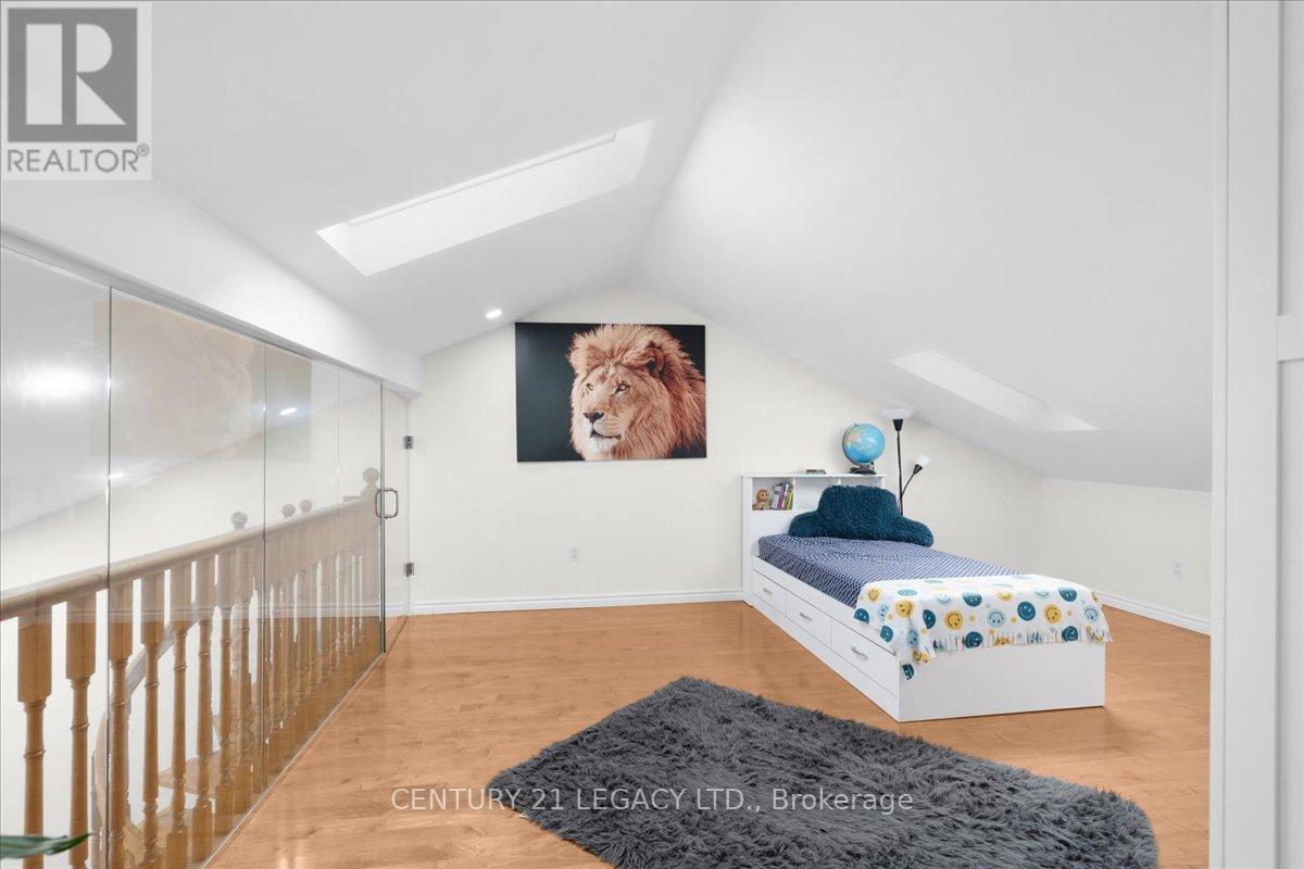 3 Nelson Avenue, Kitchener, Ontario N2K 1C7 - Photo 23 - X12607834