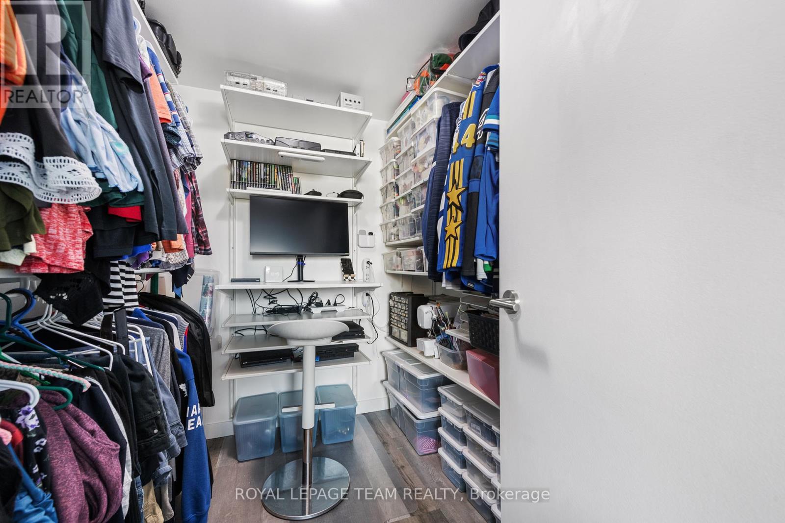 901 - 200 Bay Street, Ottawa, Ontario  K1R 7W8 - Photo 32 - X12607842