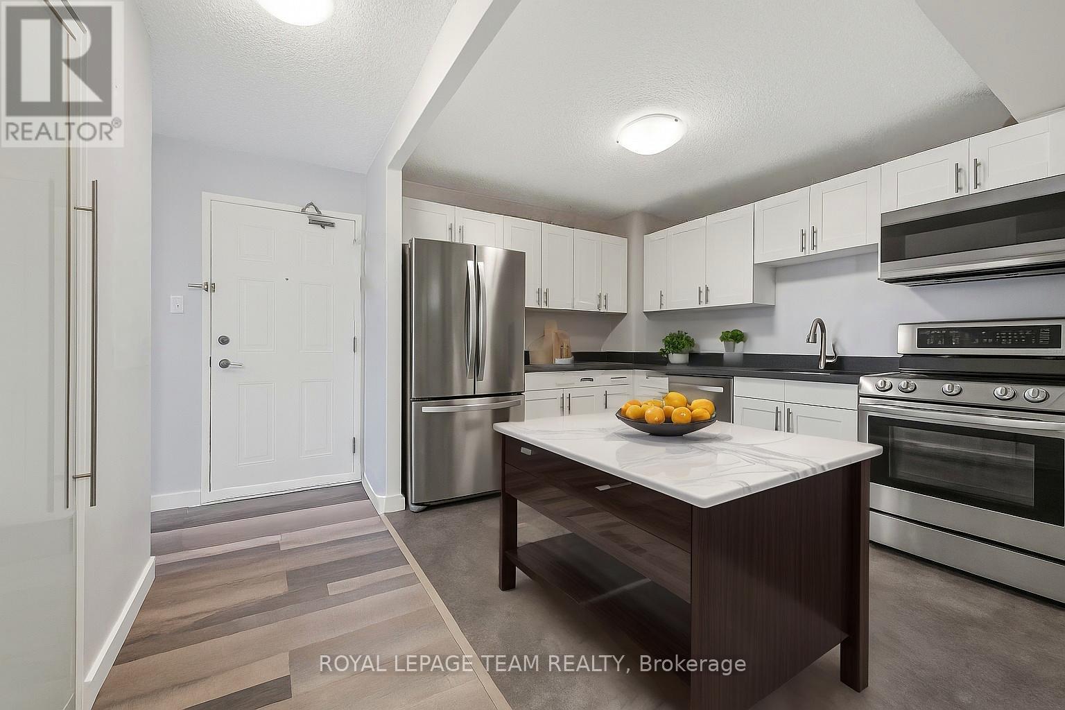 901 - 200 Bay Street, Ottawa, Ontario  K1R 7W8 - Photo 6 - X12607842