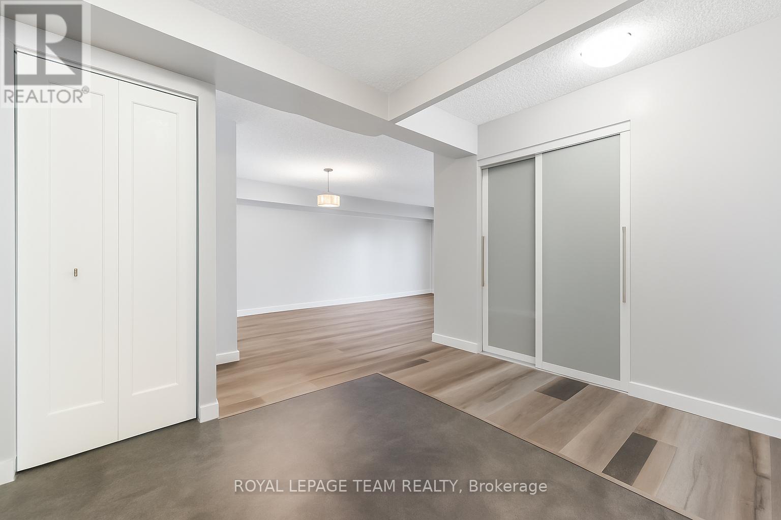 901 - 200 Bay Street, Ottawa, Ontario  K1R 7W8 - Photo 9 - X12607842