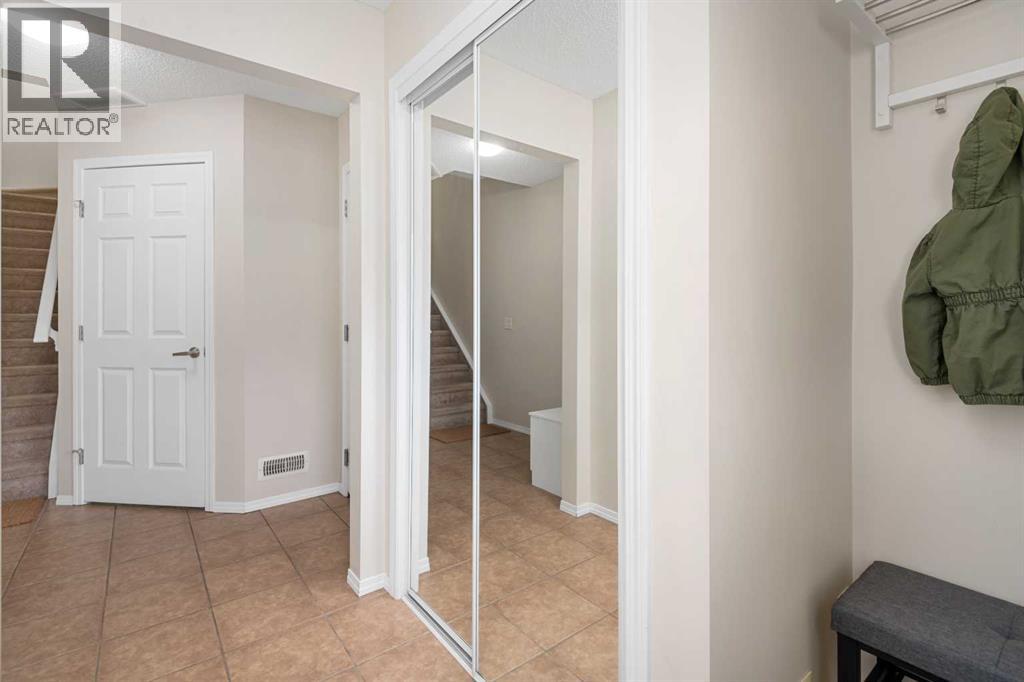 19 Windstone Green Sw, Airdrie, Alberta  T4B 0N8 - Photo 8 - A2272845