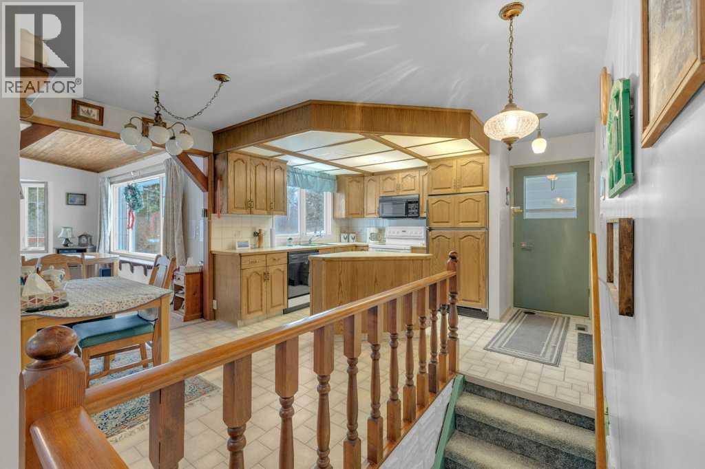 425016 Range Road 250, Rural Ponoka County, Alberta  T4J 1R4 - Photo 11 - A2273368