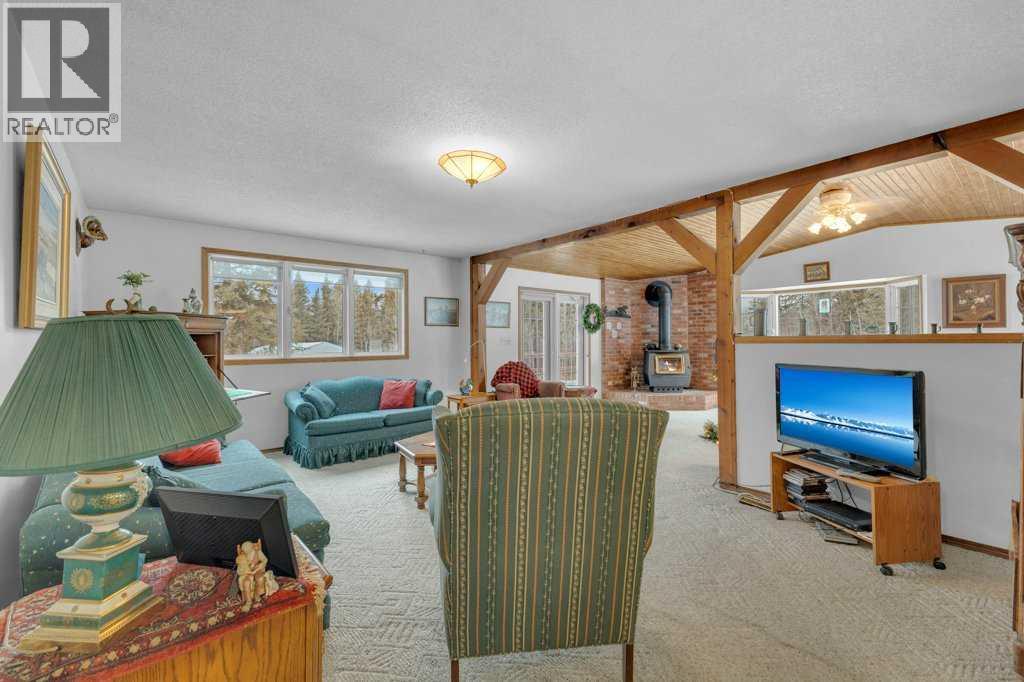 425016 Range Road 250, Rural Ponoka County, Alberta  T4J 1R4 - Photo 12 - A2273368