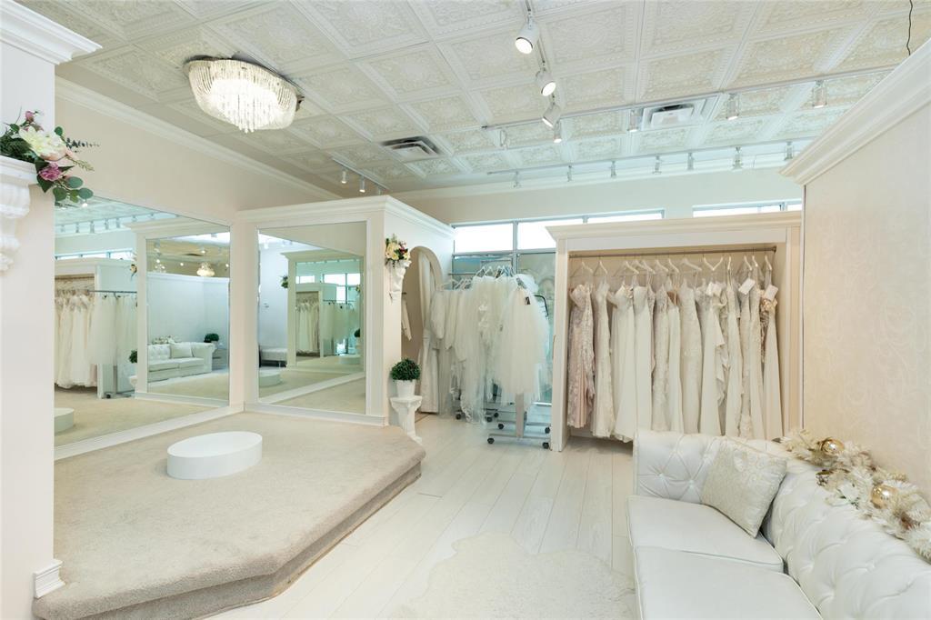 G&h 197 Main Street, Steinbach, Manitoba  R5G 1Y5 - Photo 12 - 202529514