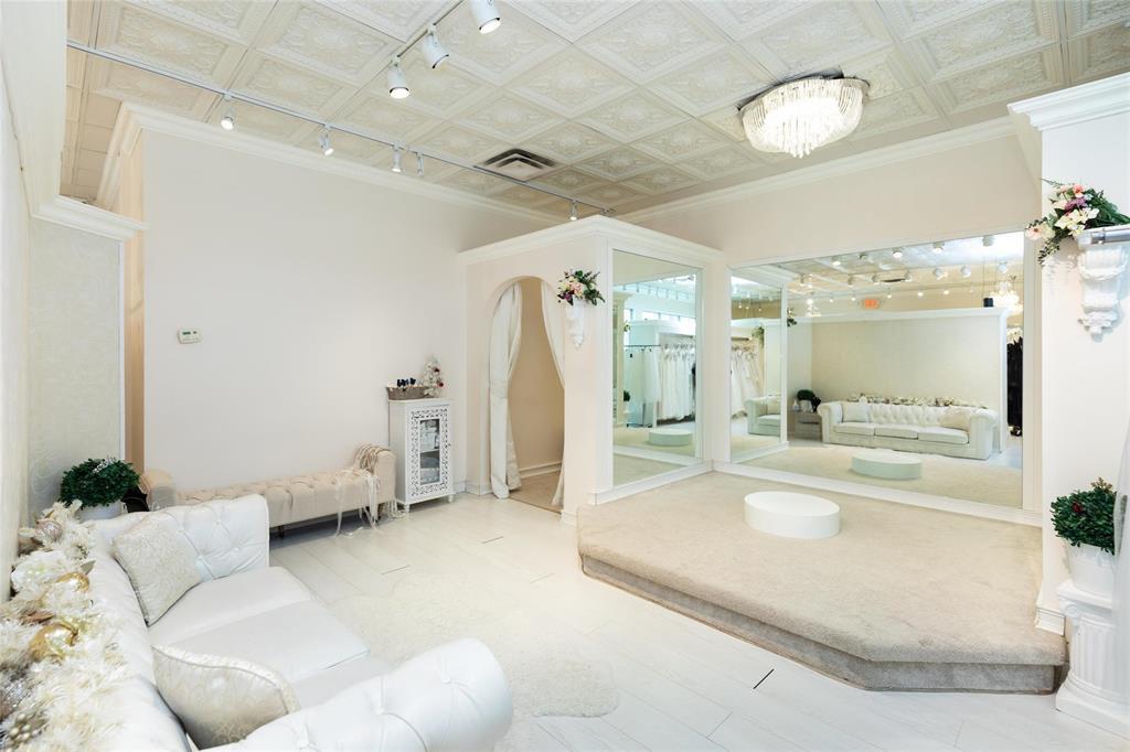 G&h 197 Main Street, Steinbach, Manitoba  R5G 1Y5 - Photo 11 - 202529514