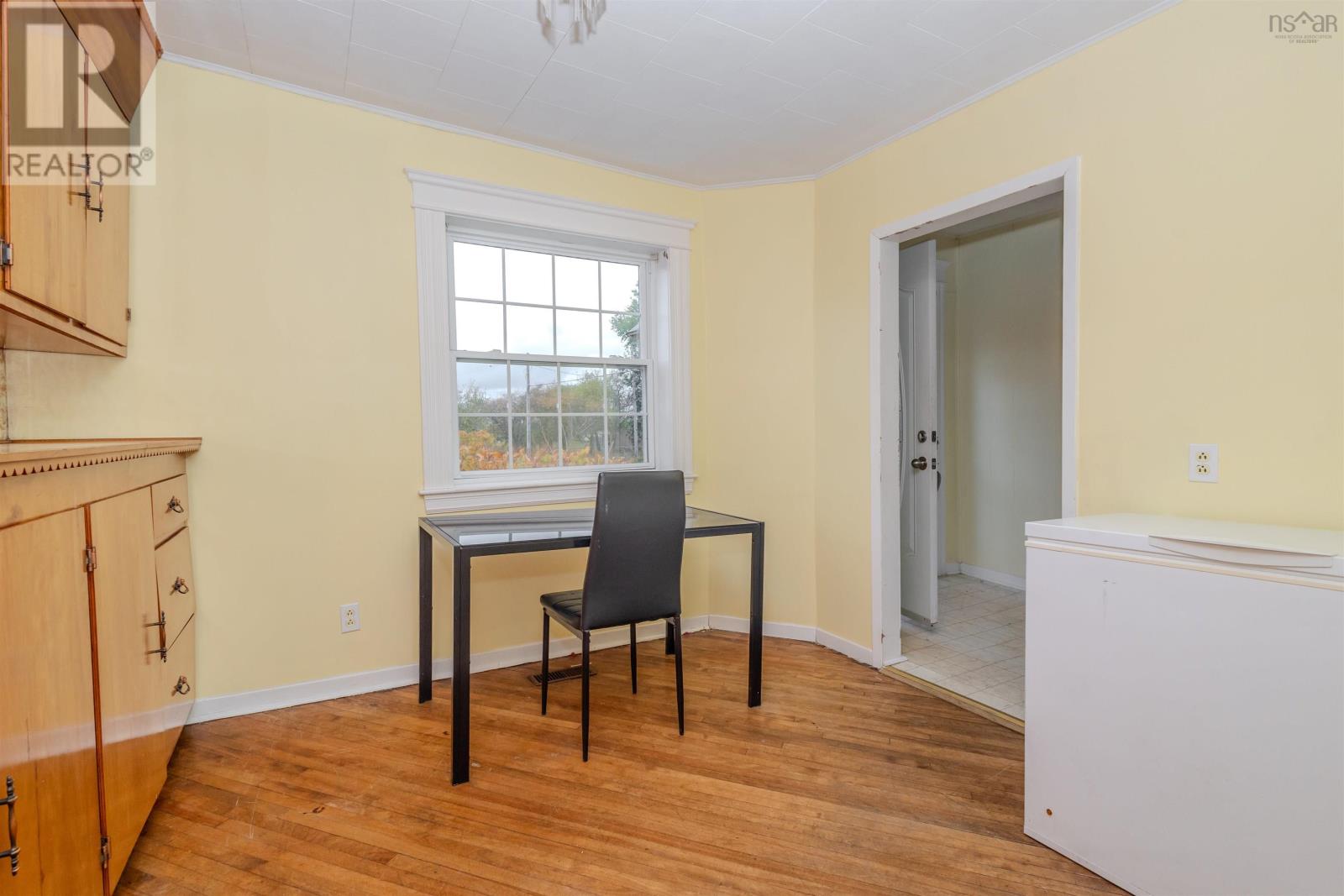 26 Henry, Sydney, Nova Scotia  B1N 2G8 - Photo 5 - 202527209