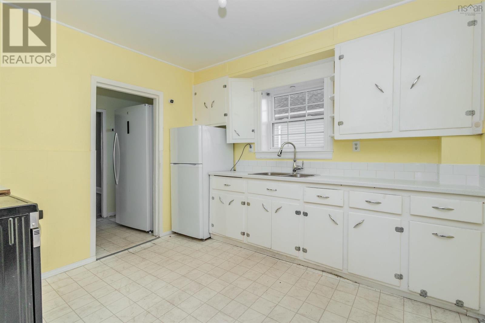 26 Henry, Sydney, Nova Scotia  B1N 2G8 - Photo 7 - 202527209