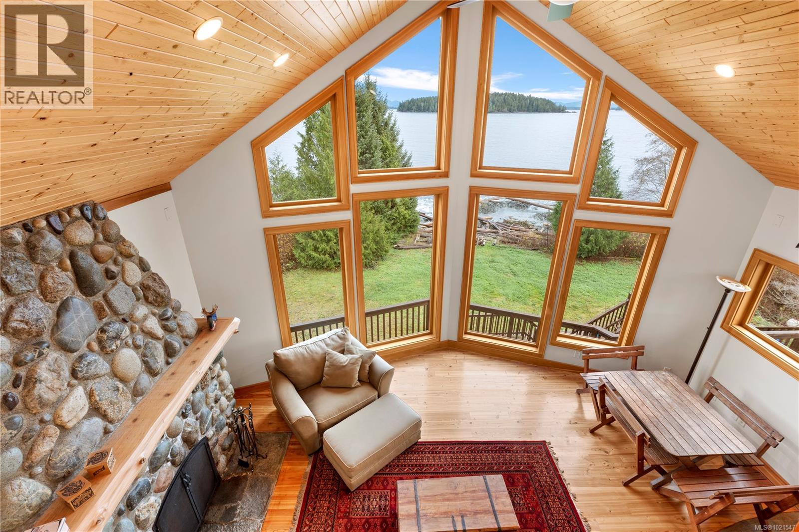 1062 5th Ave, Ucluelet, British Columbia  V0R 3A0 - Photo 6 - 1021547