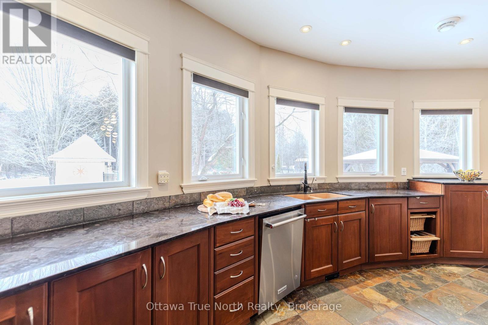 1530 Lords Manor Lane, Ottawa, Ontario  K4M 1K3 - Photo 13 - X12607856