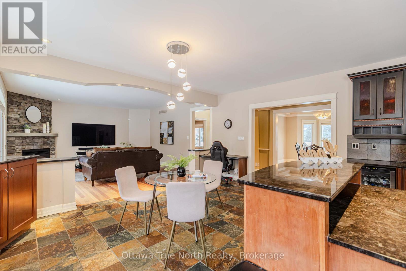 1530 Lords Manor Lane, Ottawa, Ontario  K4M 1K3 - Photo 15 - X12607856