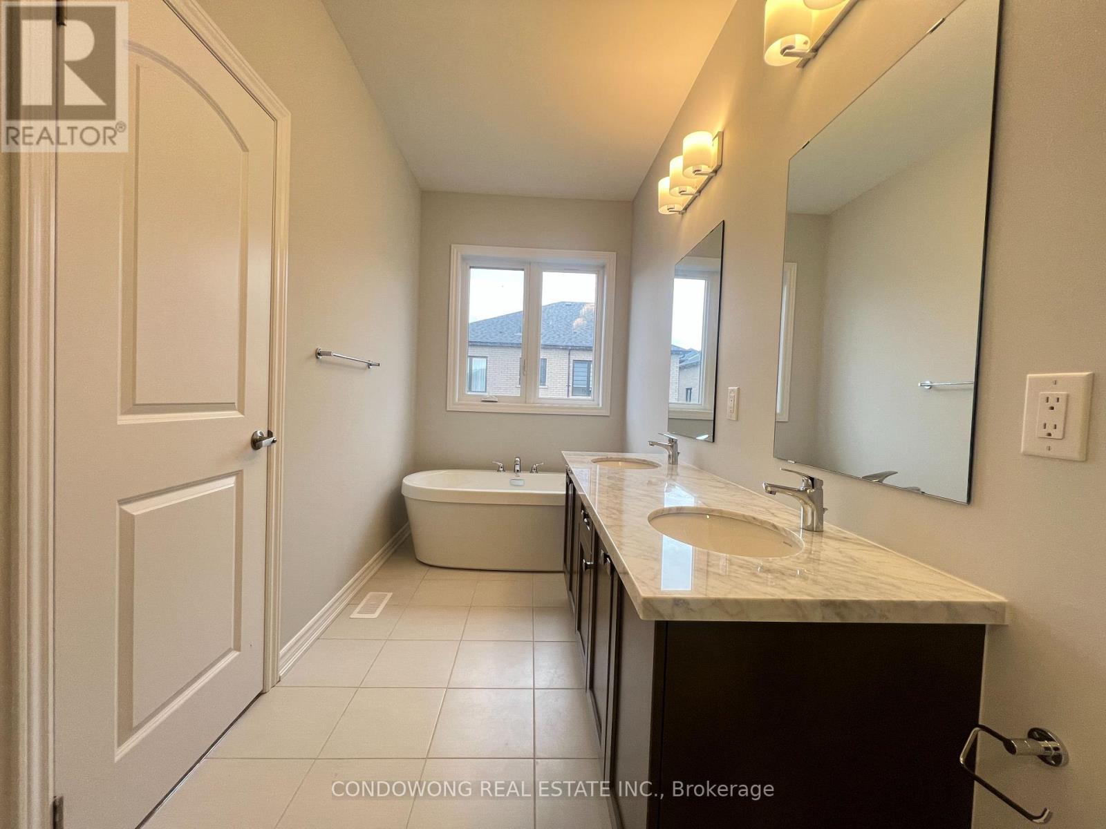 25 Freeman Williams Street, Markham, Ontario L6C 3M7 - Photo 26 - N12607860