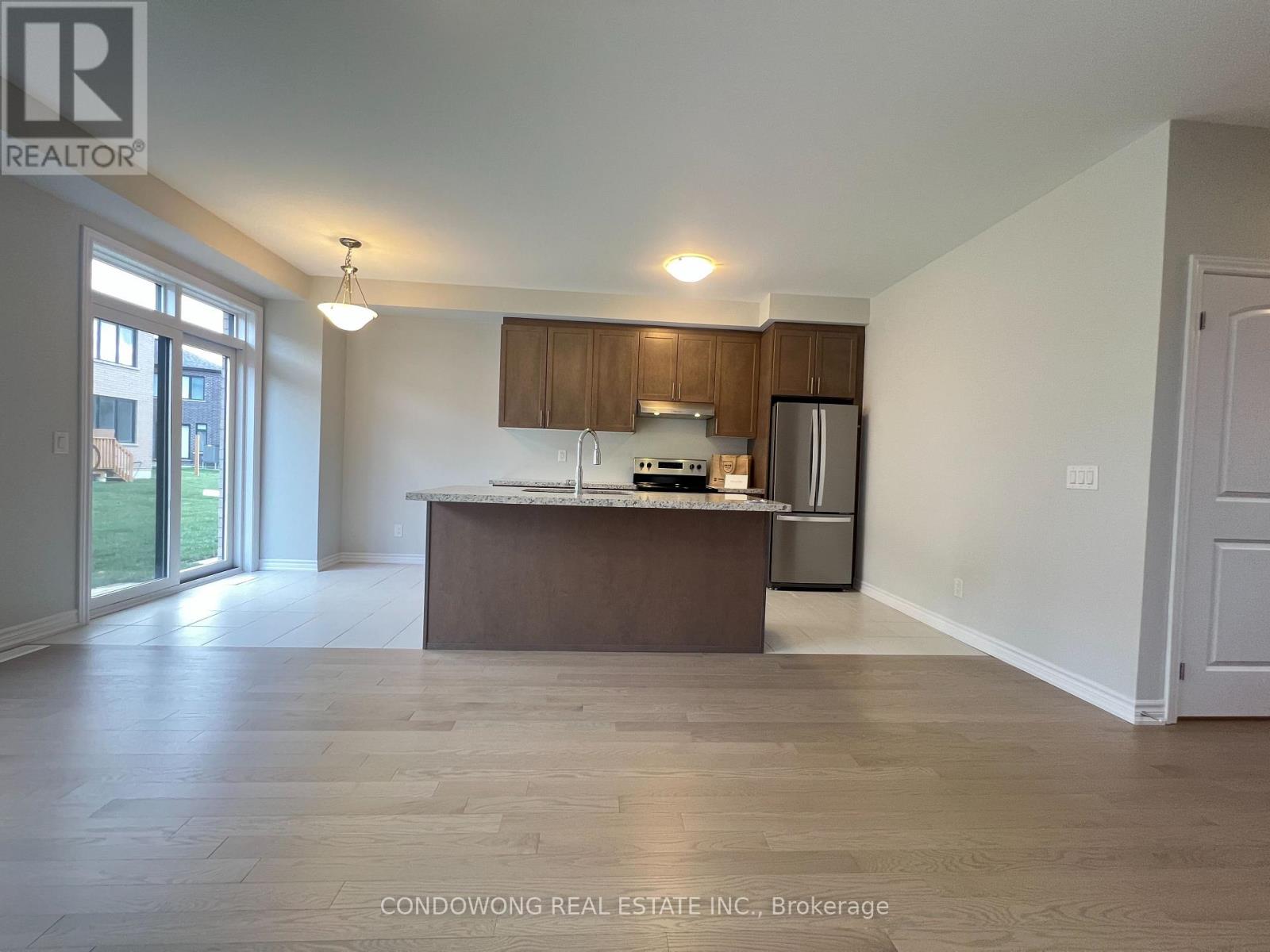 25 Freeman Williams Street, Markham, Ontario L6C 3M7 - Photo 4 - N12607860