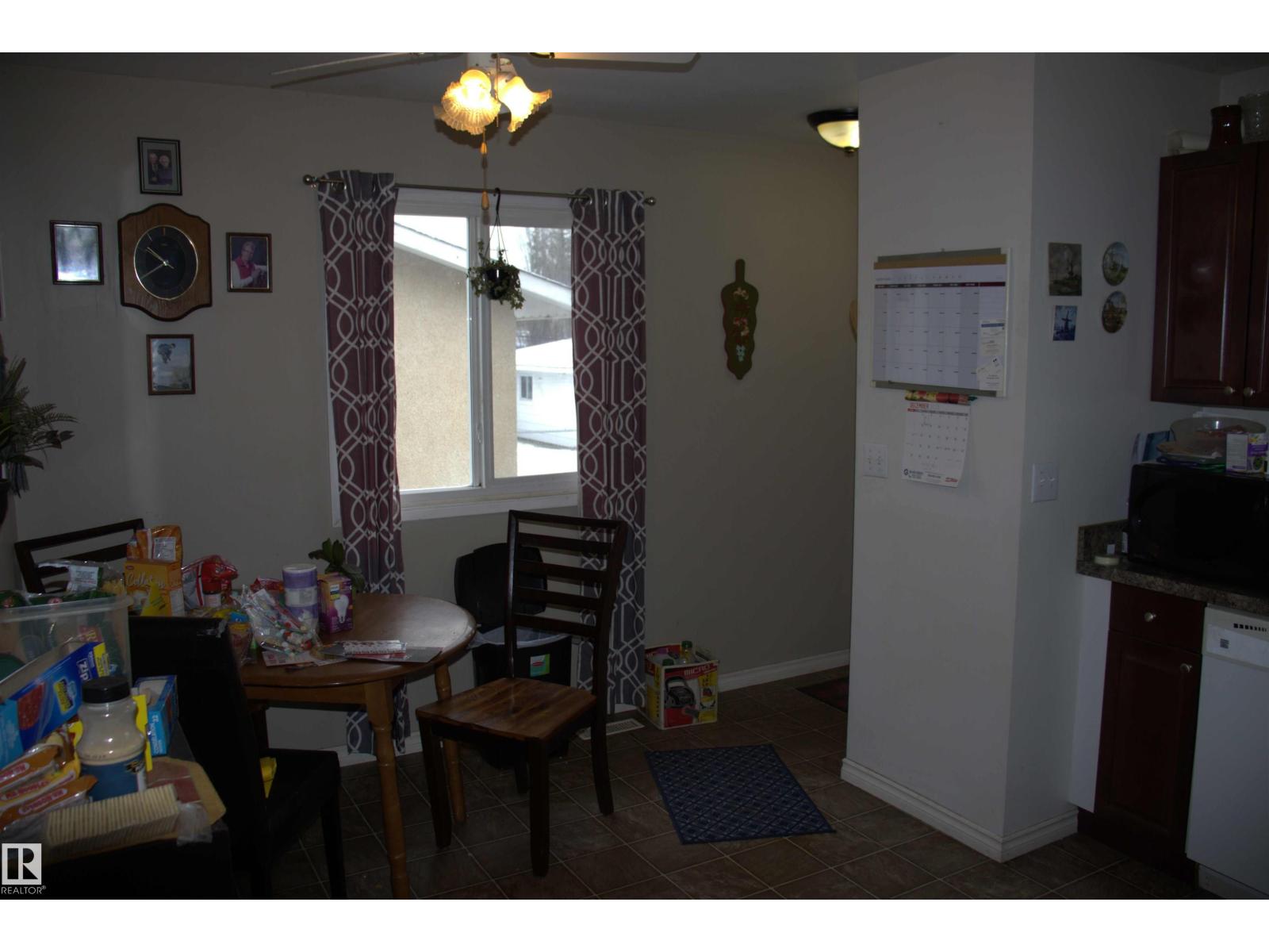 4003 53a St, Wetaskiwin, Alberta  T9A 1R9 - Photo 6 - E4467635