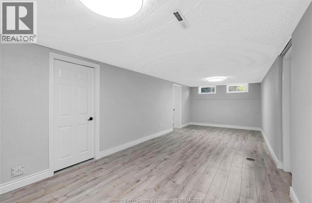3045 Claxton Court, Windsor, Ontario N8R 1P9 - Photo 20 - 25031248