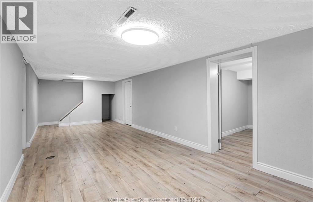 3045 Claxton Court, Windsor, Ontario N8R 1P9 - Photo 21 - 25031248