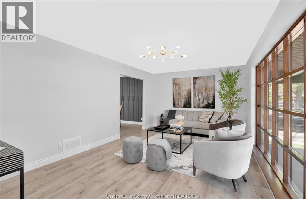 3045 Claxton Court, Windsor, Ontario N8R 1P9 - Photo 4 - 25031248