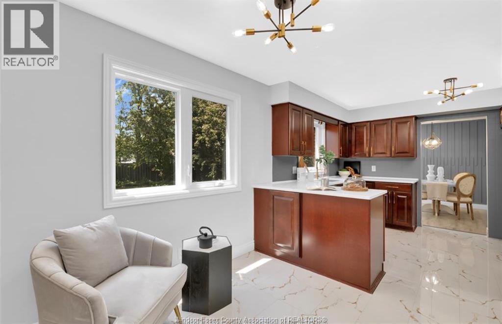 3045 Claxton Court, Windsor, Ontario N8R 1P9 - Photo 9 - 25031248