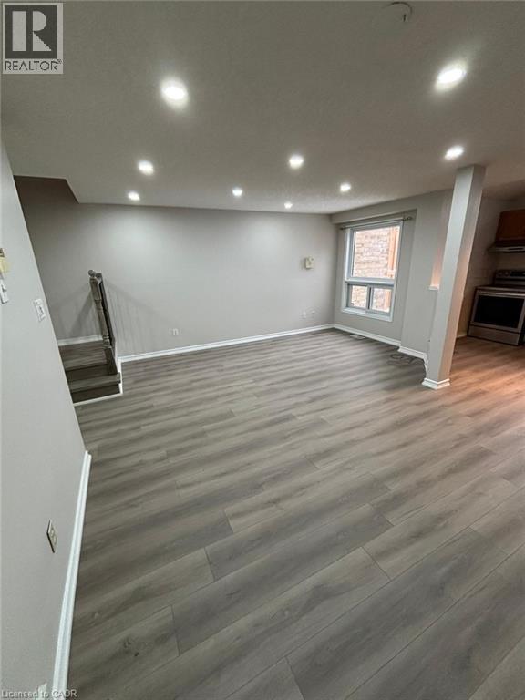 147 Activa Avenue, Kitchener, Ontario  N2E 3T3 - Photo 4 - 40790825