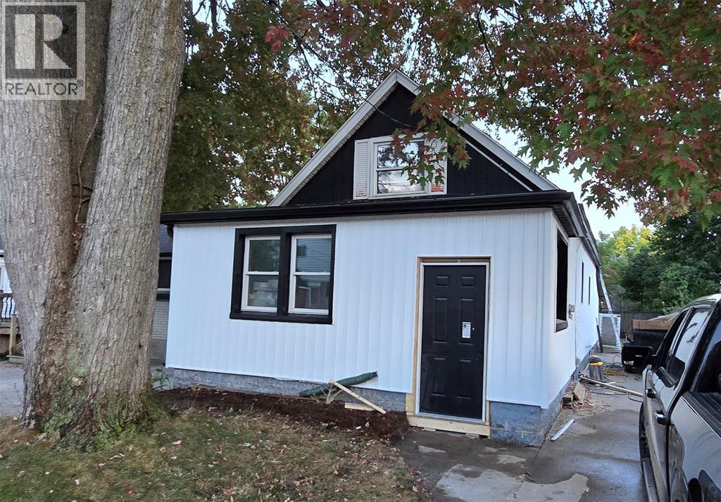 7 FORBES STREET, London, Ontario