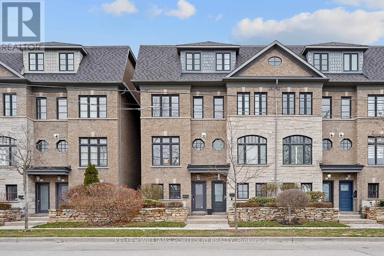 262B BERING AVENUE, Toronto, Ontario