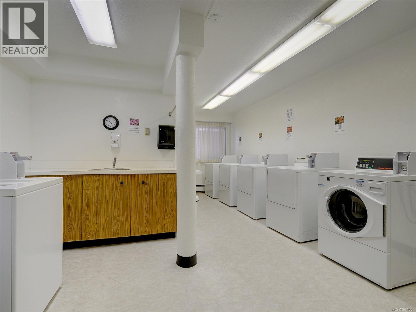 302 1005 Mckenzie Ave, Saanich, British Columbia  V8X 4A9 - Photo 22 - 1021551