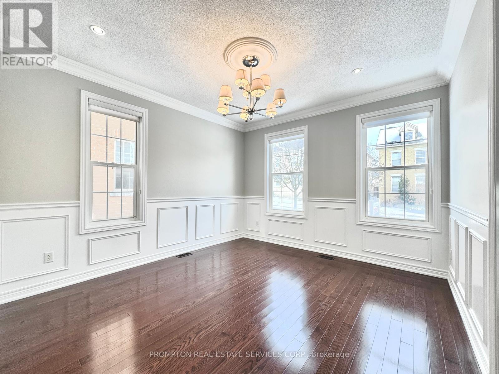 10 Father Mcginn Road, Markham, Ontario  L6C 0A7 - Photo 18 - N12607880