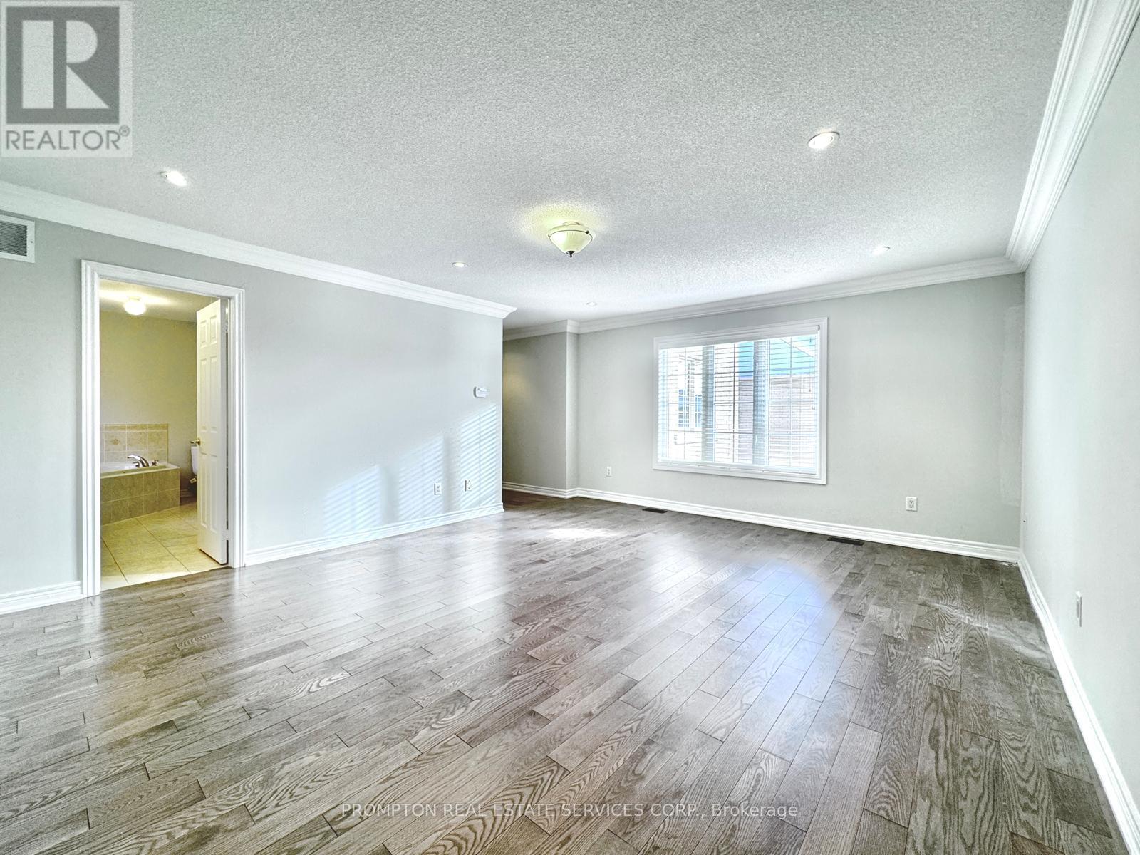 10 Father Mcginn Road, Markham, Ontario  L6C 0A7 - Photo 29 - N12607880