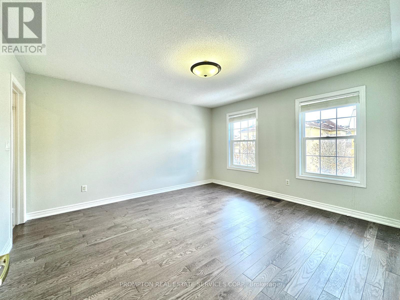 10 Father Mcginn Road, Markham, Ontario  L6C 0A7 - Photo 36 - N12607880