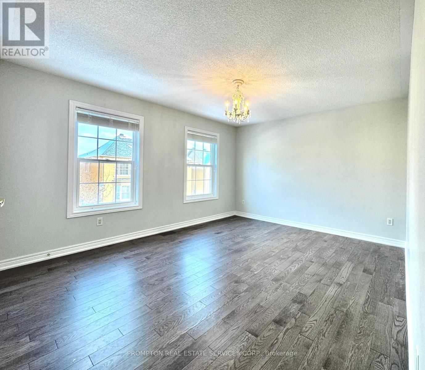 10 Father Mcginn Road, Markham, Ontario  L6C 0A7 - Photo 39 - N12607880