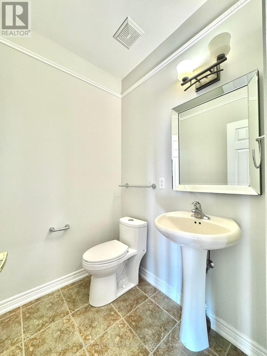 10 Father Mcginn Road, Markham, Ontario  L6C 0A7 - Photo 44 - N12607880