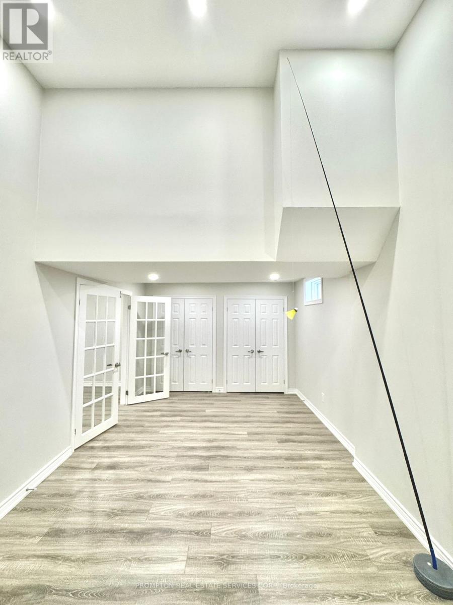 10 Father Mcginn Road, Markham, Ontario  L6C 0A7 - Photo 47 - N12607880