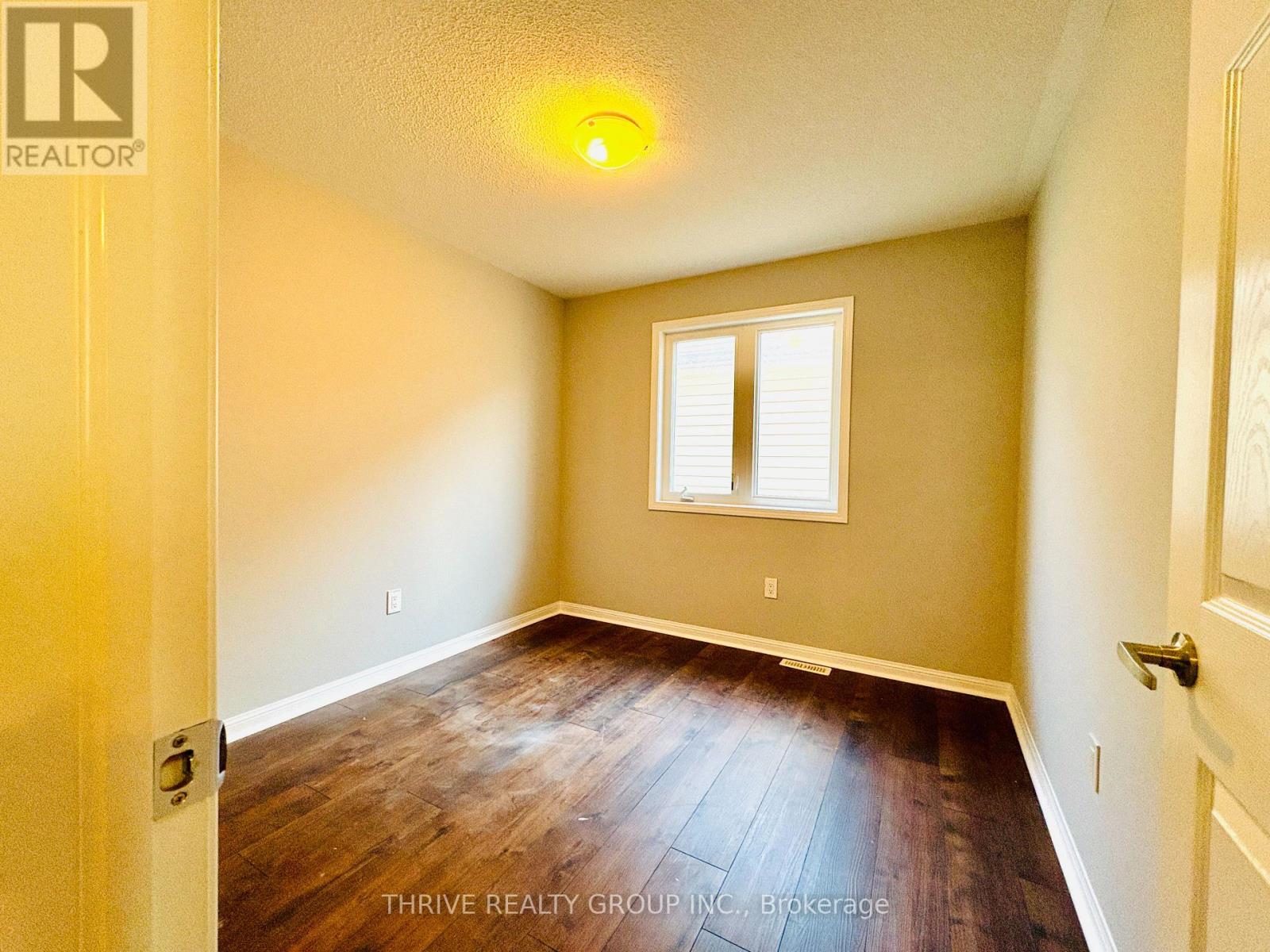 1029 Farmstead. Drive, Milton, Ontario  L9T 8G4 - Photo 12 - W12607900