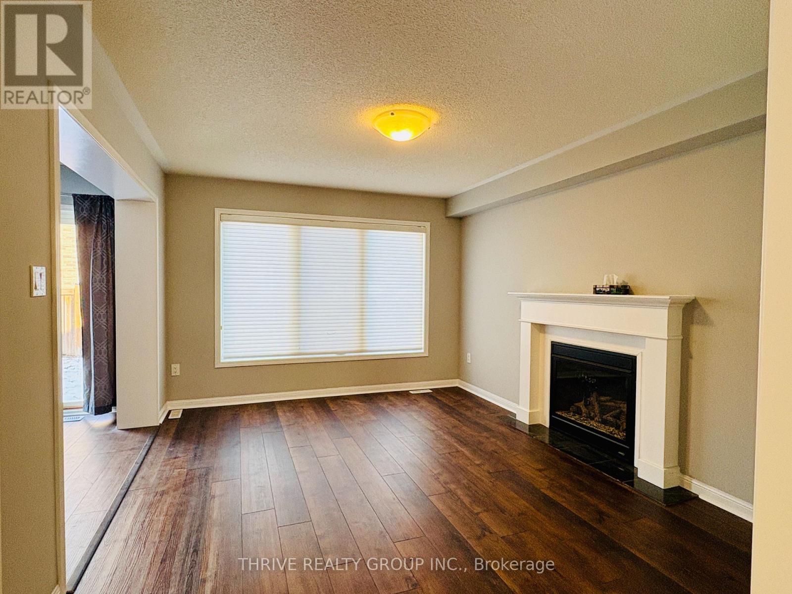 1029 Farmstead. Drive, Milton, Ontario  L9T 8G4 - Photo 5 - W12607900