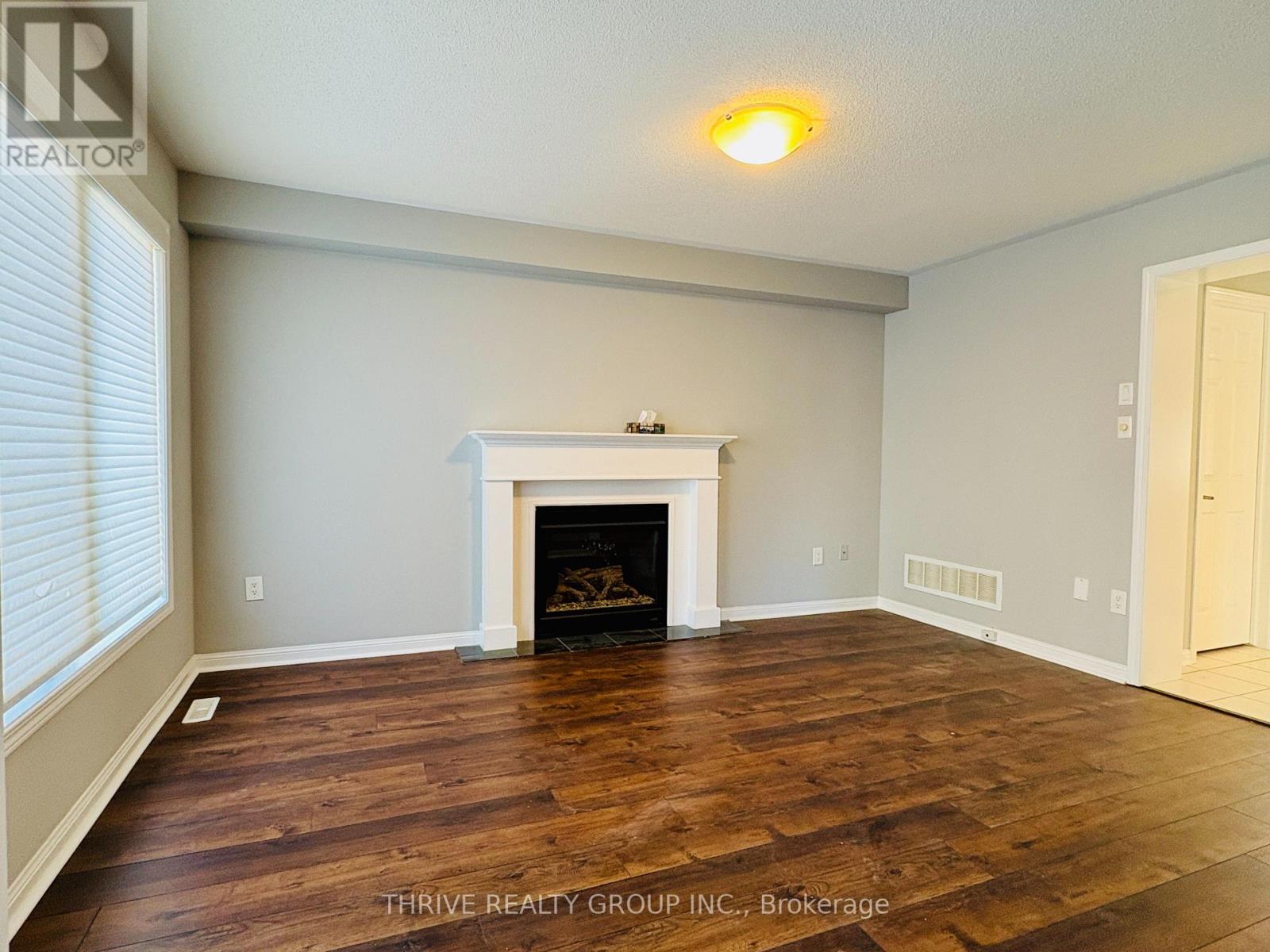 1029 Farmstead. Drive, Milton, Ontario  L9T 8G4 - Photo 8 - W12607900