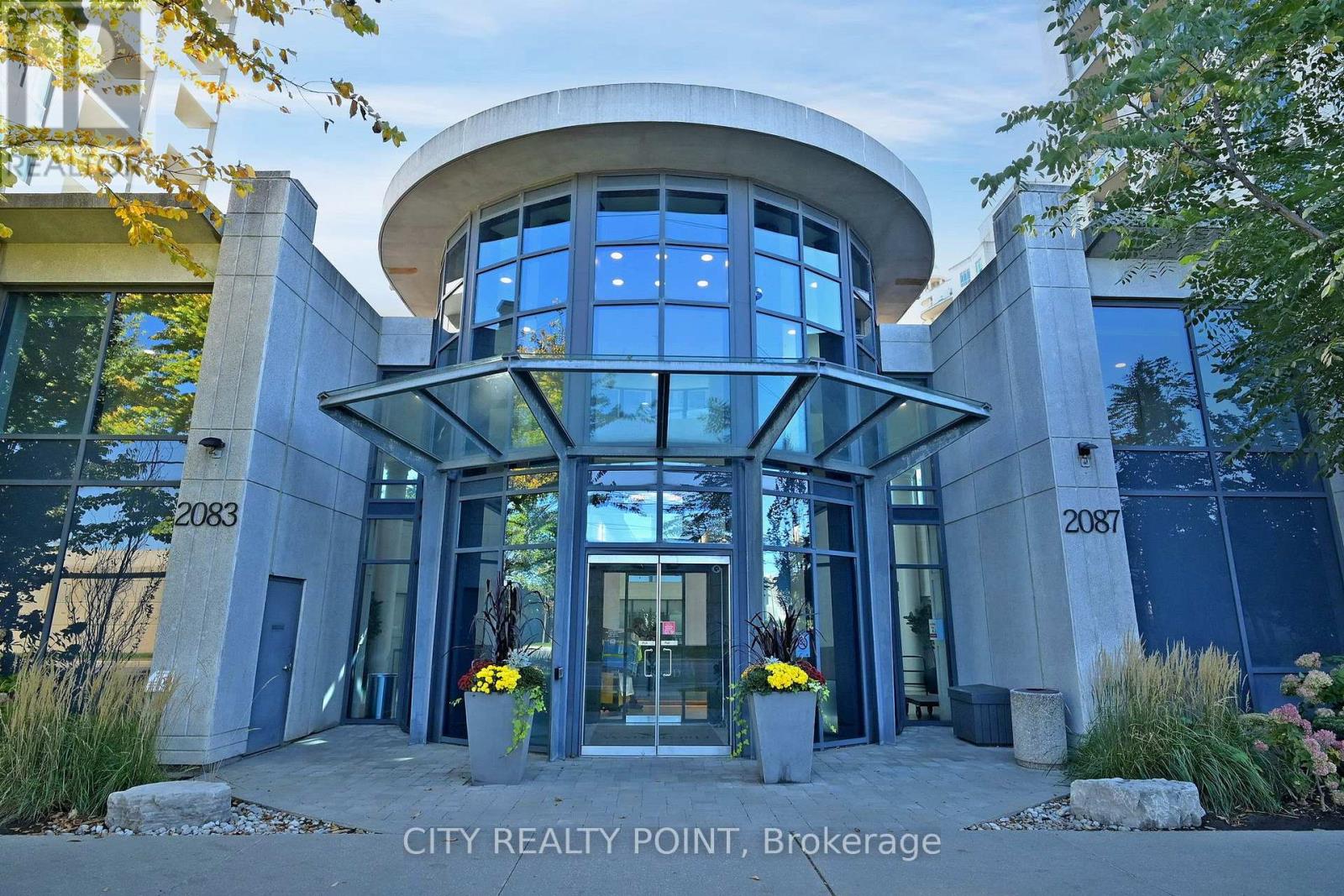 1006 - 2087 Lake Shore Boulevard W, Toronto, Ontario  M8V 4G3 - Photo 2 - W12576324