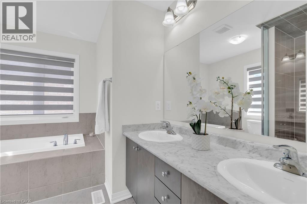 18 Prince Philip Boulevard, Ayr, Ontario  N0B 1E0 - Photo 12 - 40771099