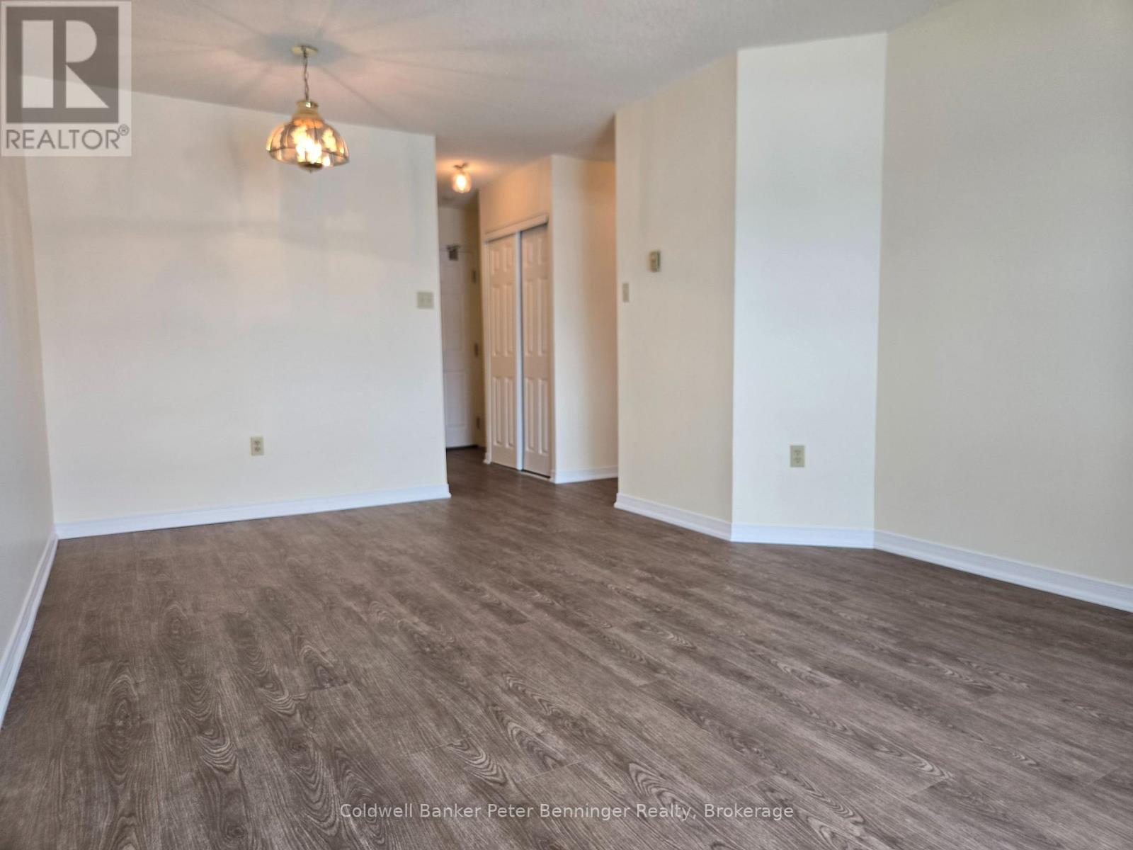 305 - 5 Valleyside Drive, Brockton, Ontario N0G 2V0 - Photo 7 - X12607902