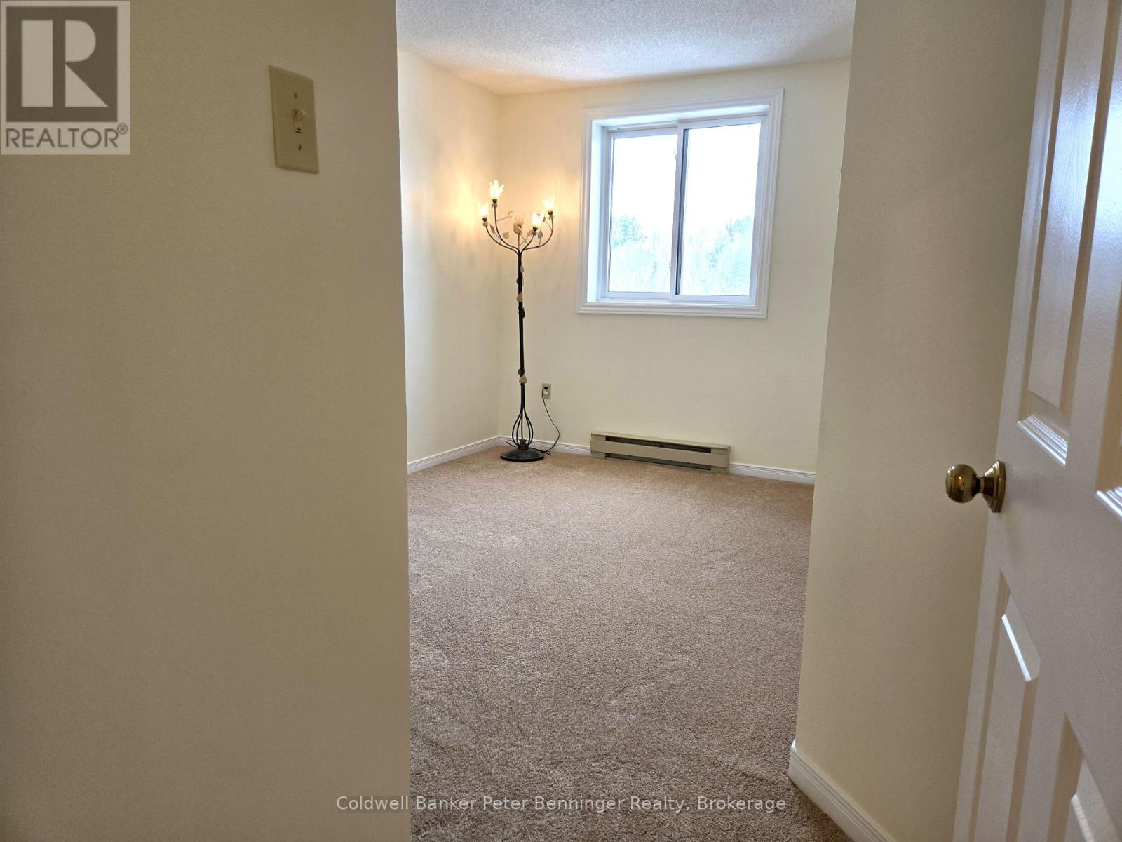 305 - 5 Valleyside Drive, Brockton, Ontario N0G 2V0 - Photo 9 - X12607902