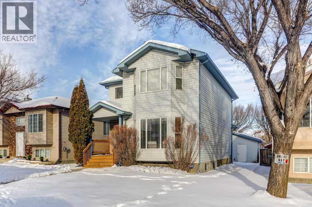 29 Peigan Court W, Lethbridge, Alberta  T1K 6J4 - Photo 2 - A2268369