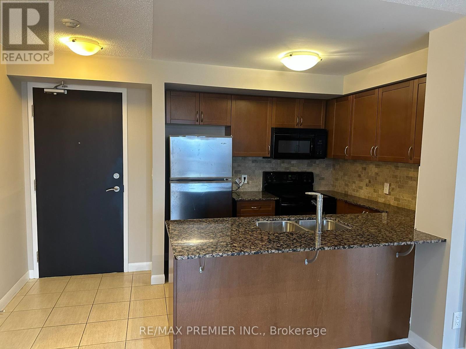 1808 - 5793 Yonge Street, Toronto, Ontario M2M 0A9 - Photo 3 - C12518246