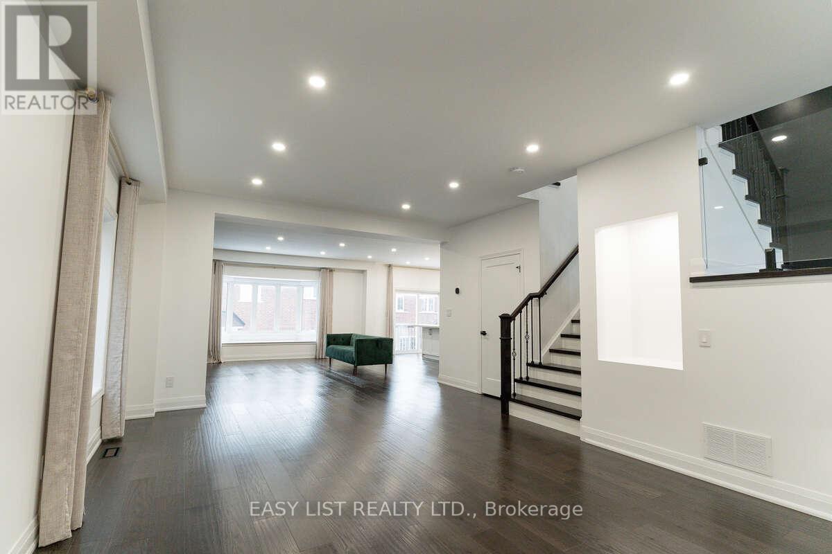 3 Halliday Street, Ajax (Northeast Ajax), Ontario  L1Z 0N3 - Photo 3 - E12607910