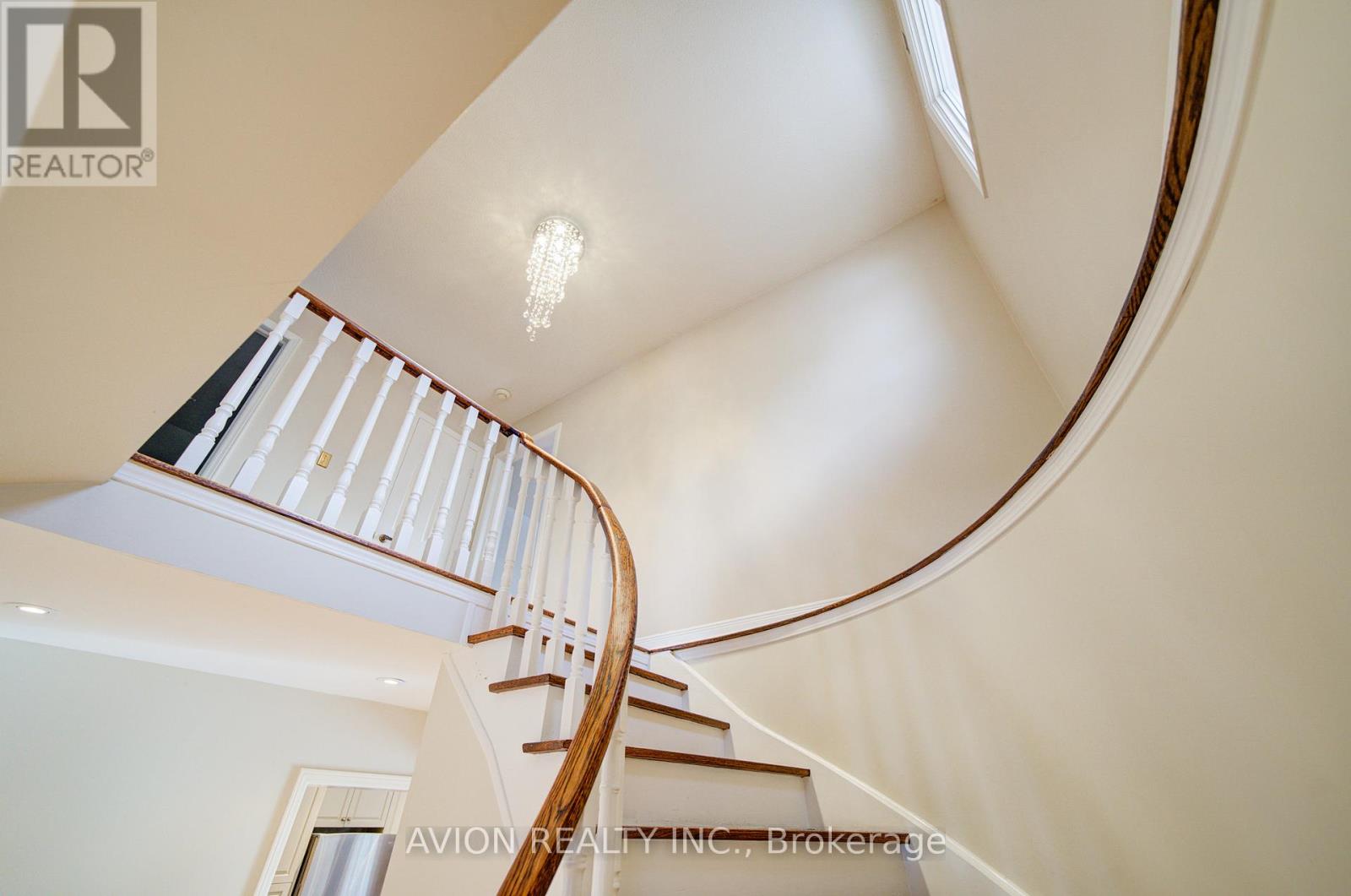 31 Charnwood Place, Markham, Ontario L3T 5H2 - Photo 16 - N12607908